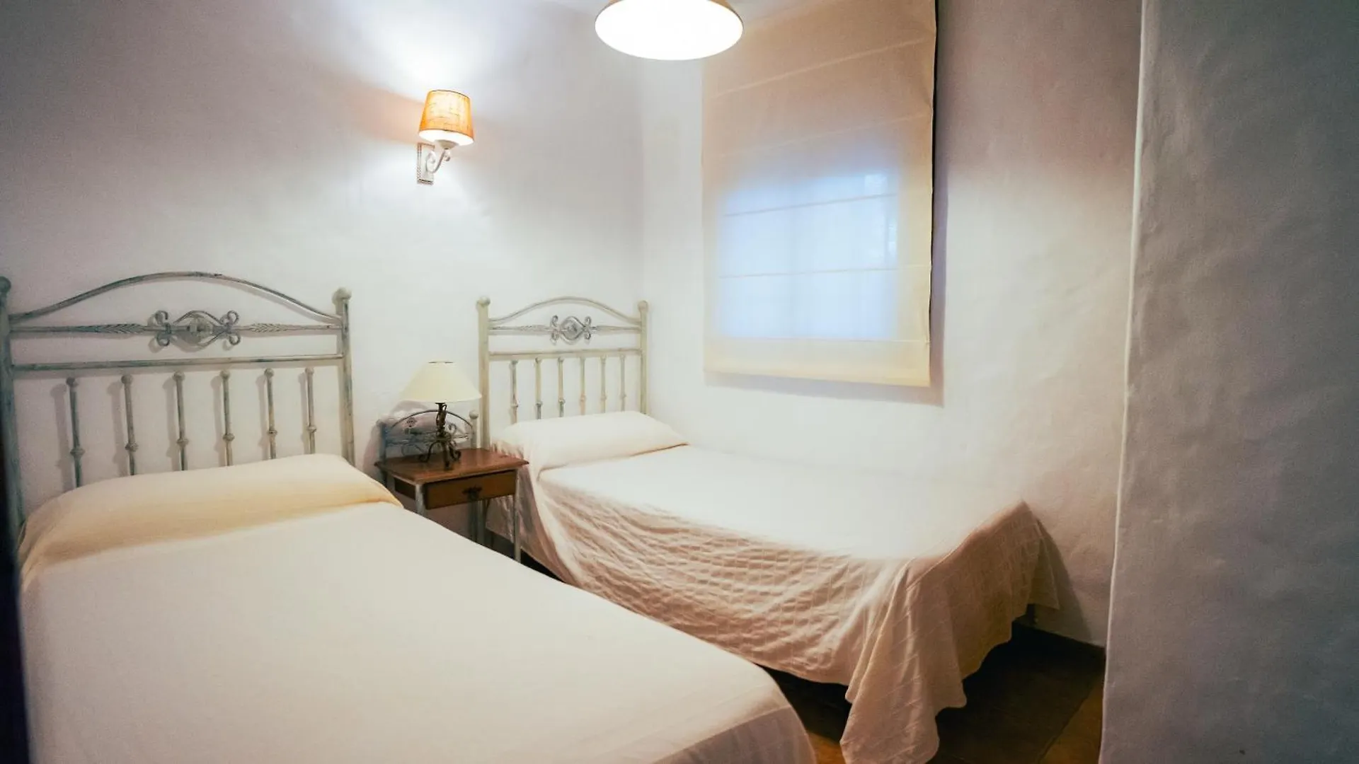 Villa Araucaria By Fontanilla Del Mar Holidays Rentals Cadiz Holiday home