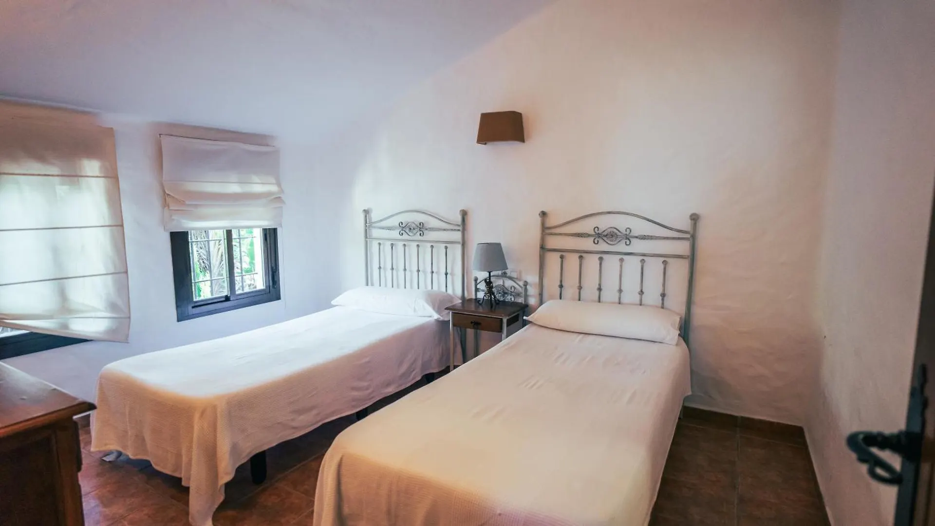 Holiday home Villa Araucaria By Fontanilla Del Mar Holidays Rentals Cadiz Spain