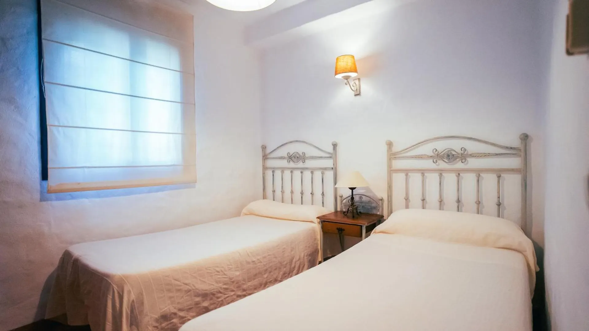 Villa Araucaria By Fontanilla Del Mar Holidays Rentals Holiday home Cadiz